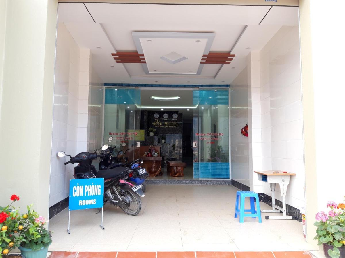 Nha Nghi T&T Hotel Dong Van  Exterior photo