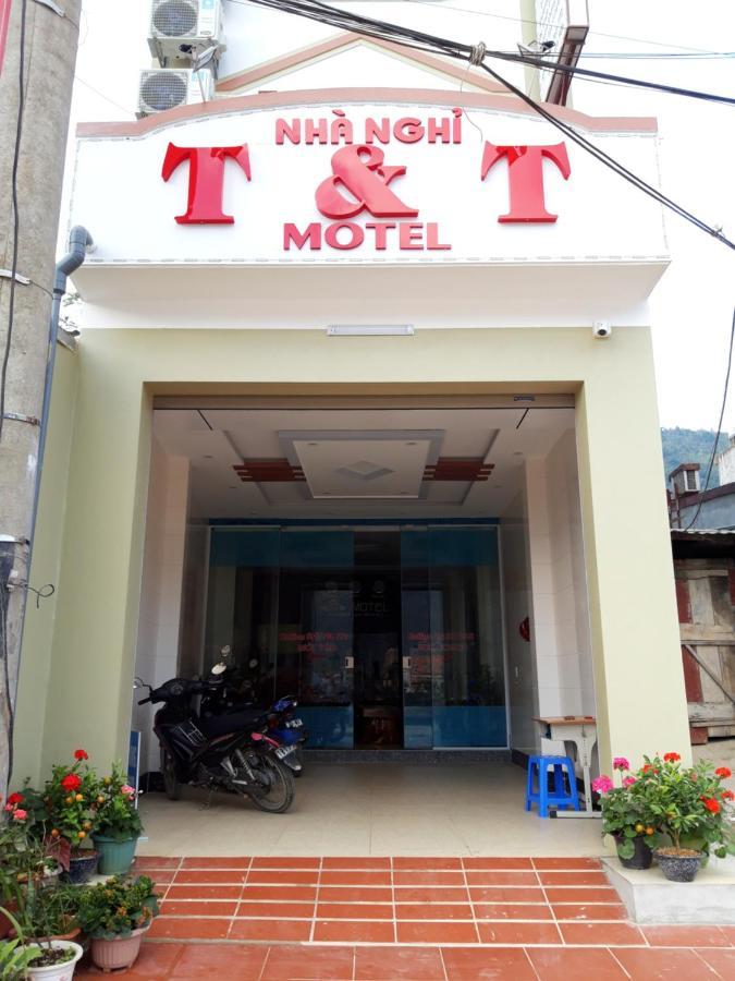 Nha Nghi T&T Hotel Dong Van  Exterior photo