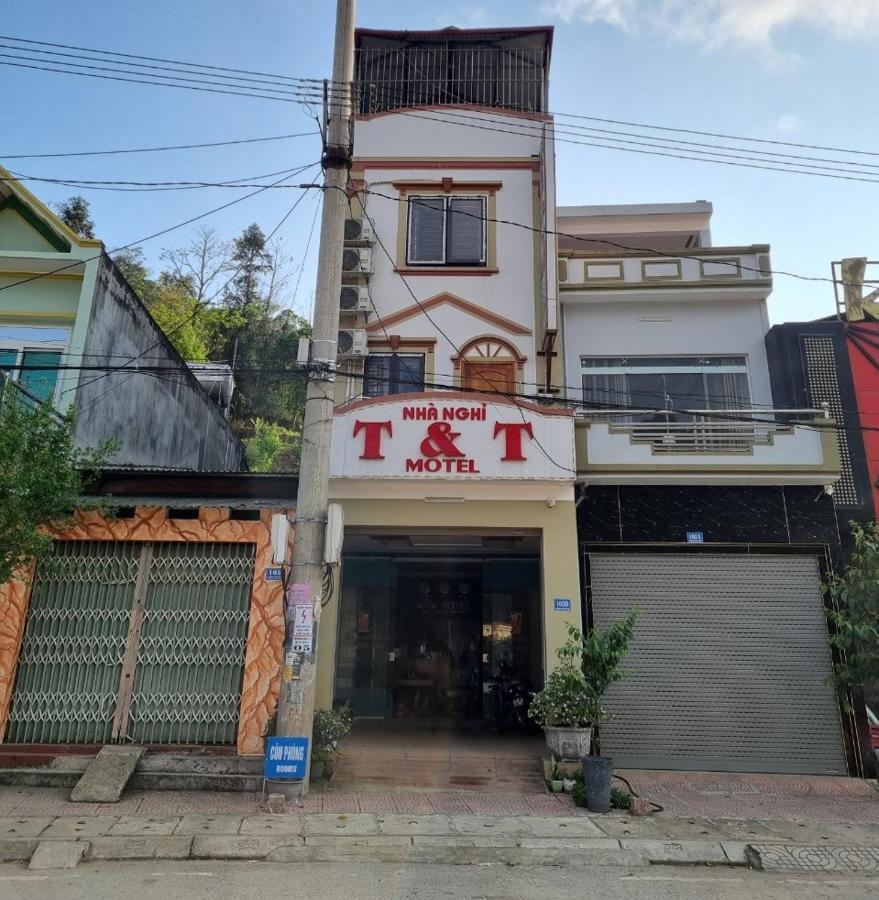 Nha Nghi T&T Hotel Dong Van  Exterior photo