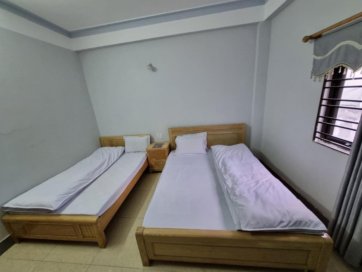 Nha Nghi T&T Hotel Dong Van  Exterior photo
