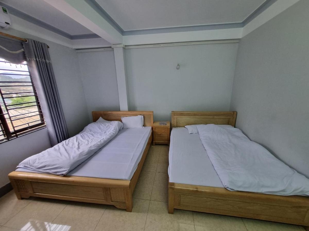 Nha Nghi T&T Hotel Dong Van  Exterior photo