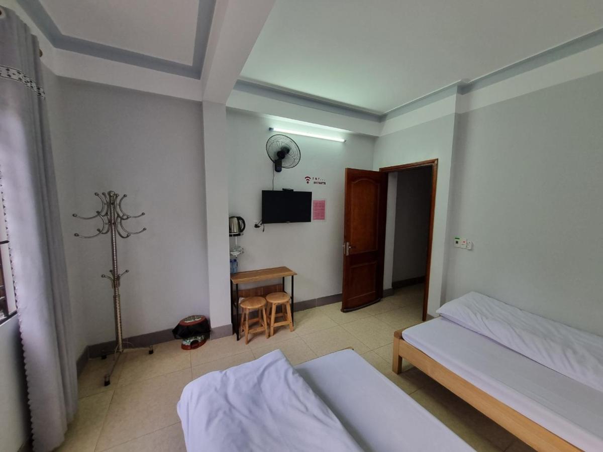 Nha Nghi T&T Hotel Dong Van  Exterior photo