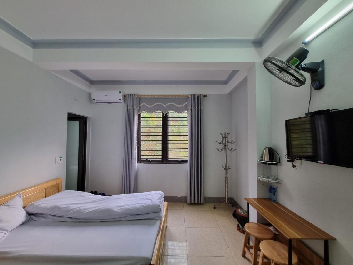 Nha Nghi T&T Hotel Dong Van  Exterior photo