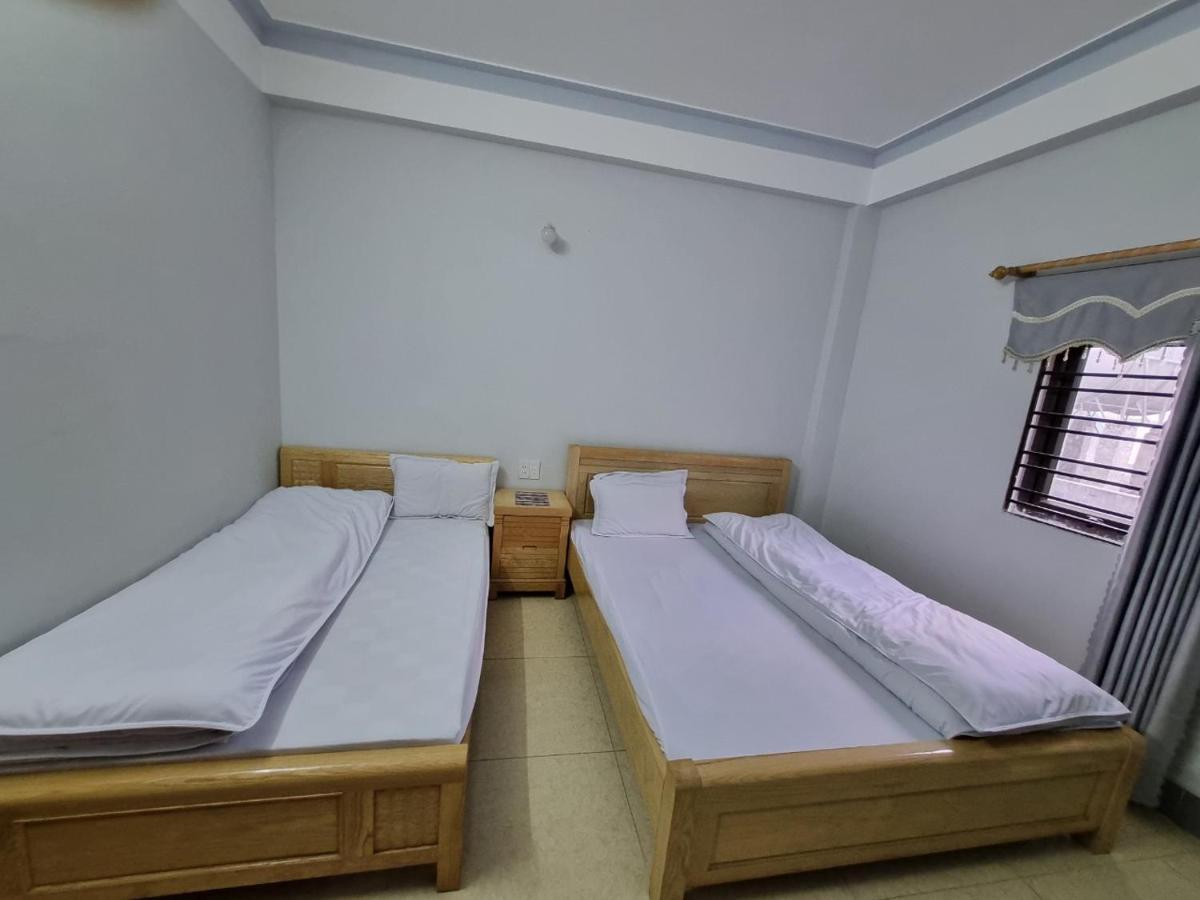 Nha Nghi T&T Hotel Dong Van  Exterior photo